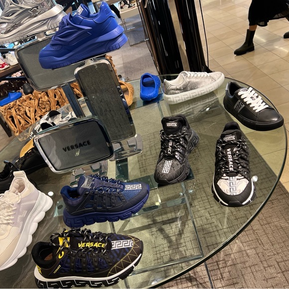 Meet your Posher, Tyler - Picture 10 of 11